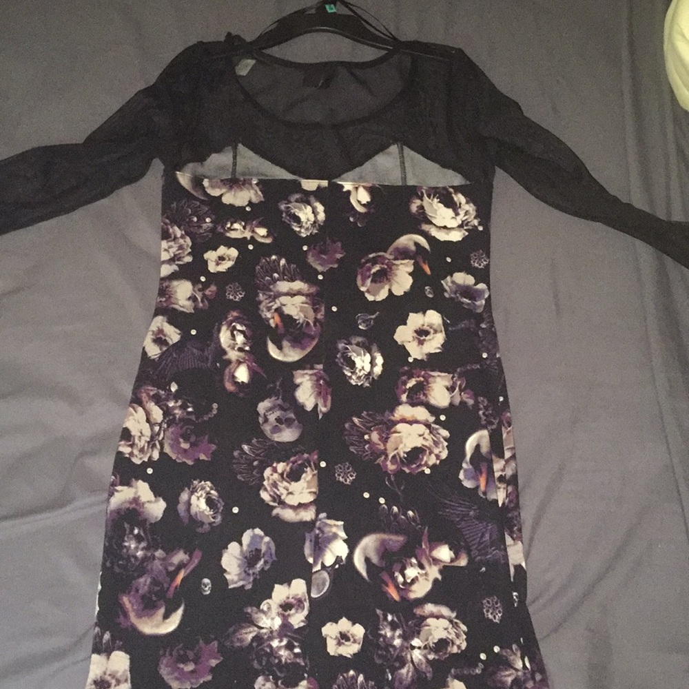 Dress - Picture 2 of 2